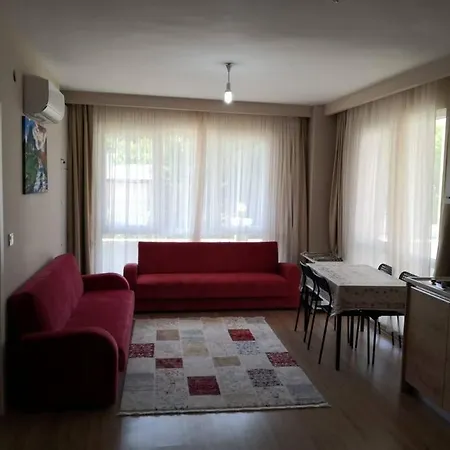 شقة Spacious Flat 2min From The Beach!, Cinarcik/yalova *